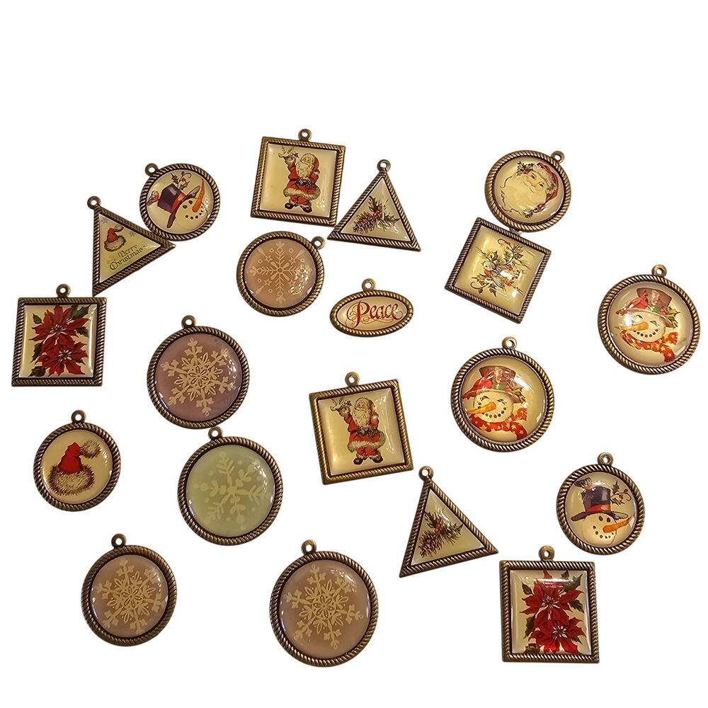 Christmas Resin Cabochon Charms Pendants Scrapbooking Jewelry DIY Lot Of 20